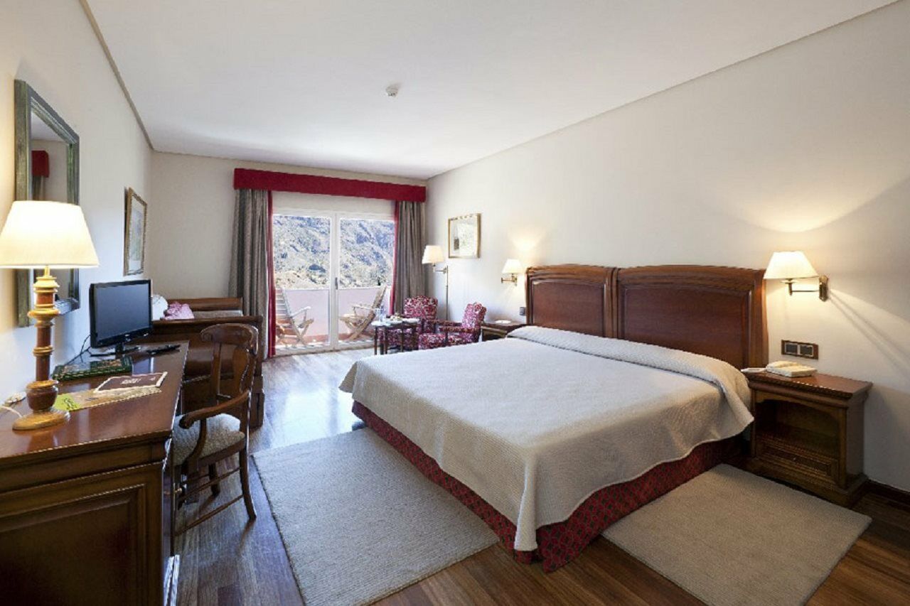 Parador De Las Canadas Del Teide La Orotava Εξωτερικό φωτογραφία